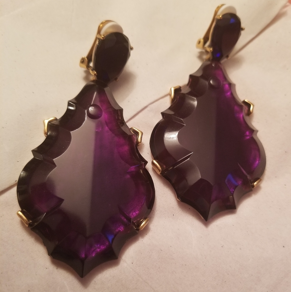 Oscar de la Renta earrings